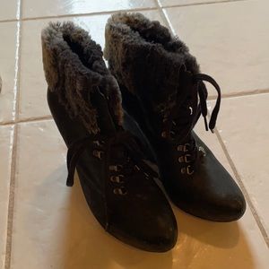 boutique9 black booties with fur